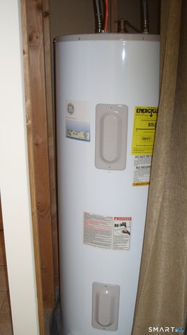 30 Lucy Street, Hamden, CT 06514