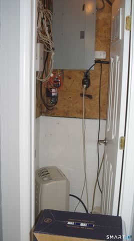 30 Lucy Street, Hamden, CT 06514