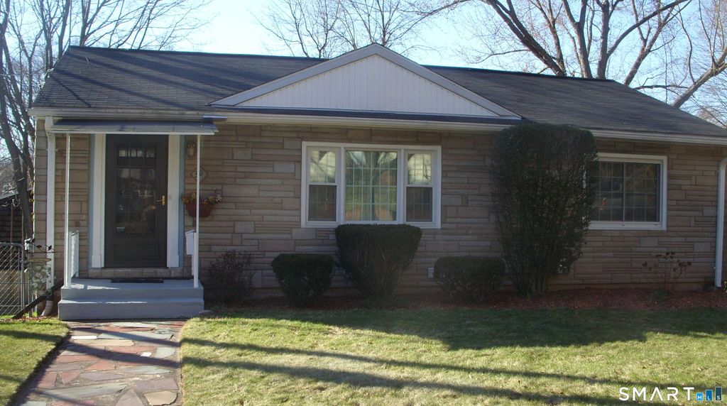 30 Lucy Street, Hamden, CT 06514