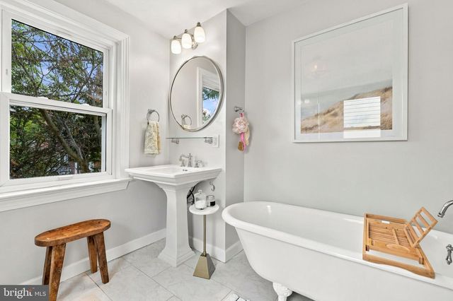 209 N PAYNE ST N, Alexandria, VA 22314
