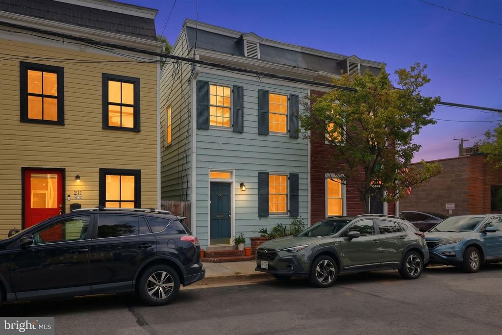 209 N PAYNE ST N, Alexandria, VA 22314