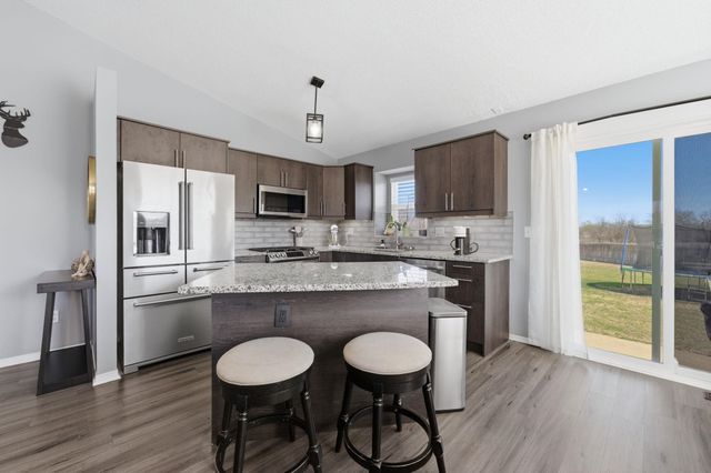 1452 E Sunset Ct, Goddard, KS 67052