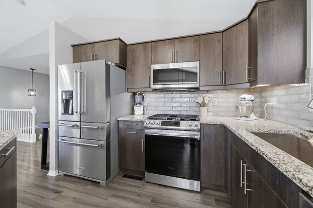 1452 E Sunset Ct, Goddard, KS 67052