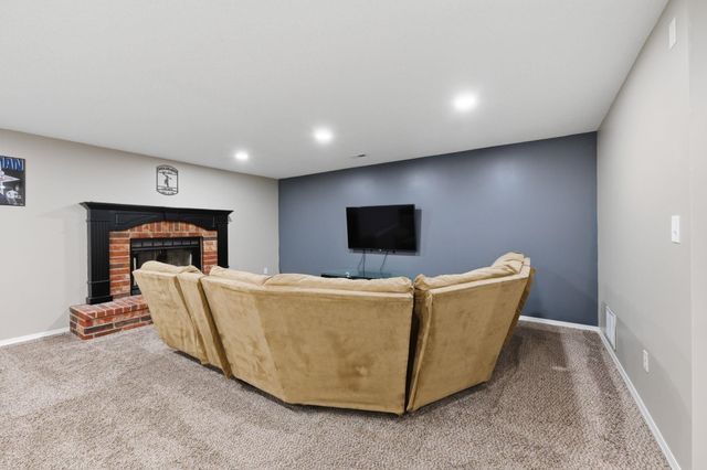 1452 E Sunset Ct, Goddard, KS 67052