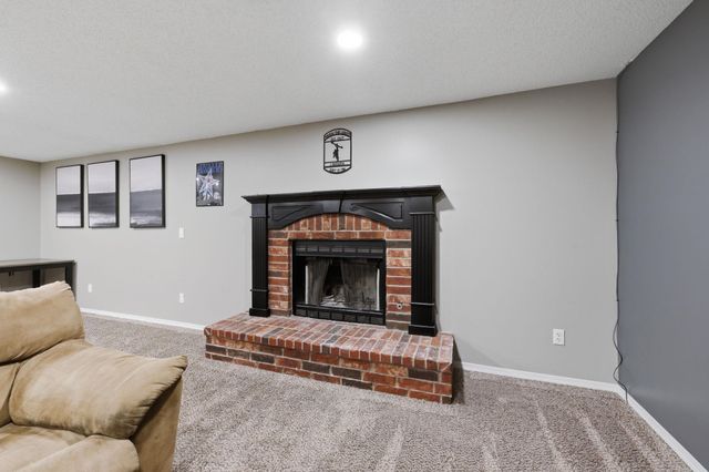 1452 E Sunset Ct, Goddard, KS 67052