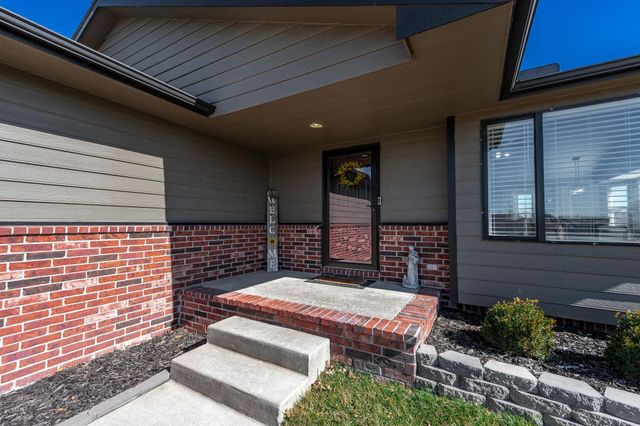 1452 E Sunset Ct, Goddard, KS 67052