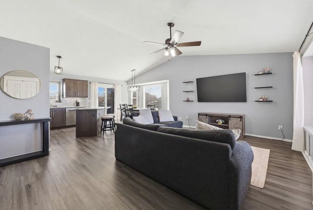 1452 E Sunset Ct, Goddard, KS 67052