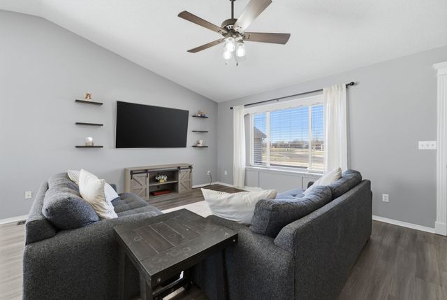 1452 E Sunset Ct, Goddard, KS 67052