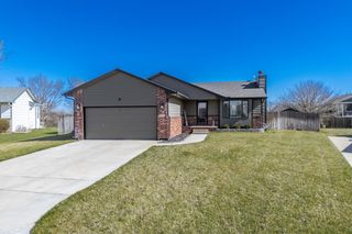 1452 E Sunset Ct, Goddard, KS 67052