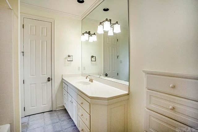 10 Piney Lane, Little Rock, AR 72223