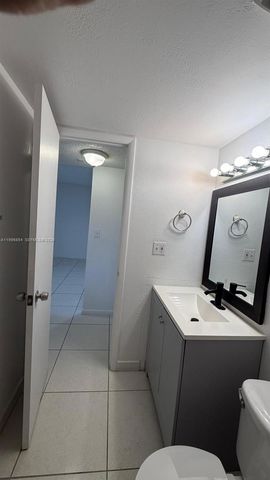 17530 NW 68th Ave C3010, Hialeah, FL 33015