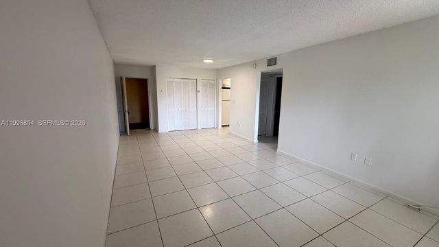 17530 NW 68th Ave C3010, Hialeah, FL 33015