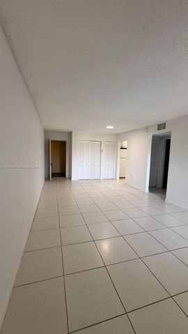 17530 NW 68th Ave C3010, Hialeah, FL 33015