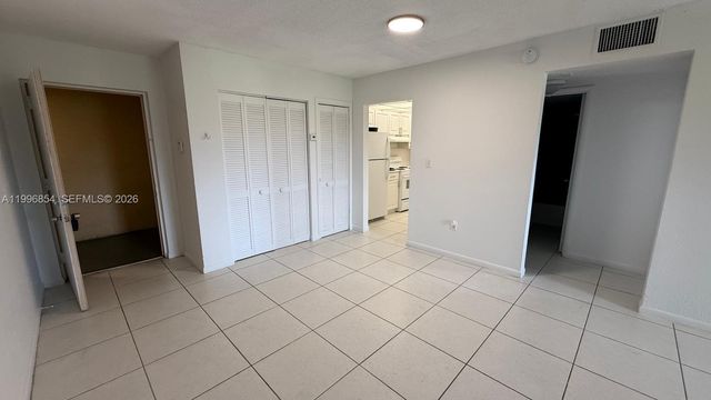 17530 NW 68th Ave C3010, Hialeah, FL 33015