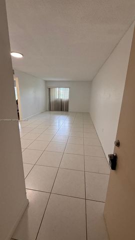 17530 NW 68th Ave C3010, Hialeah, FL 33015