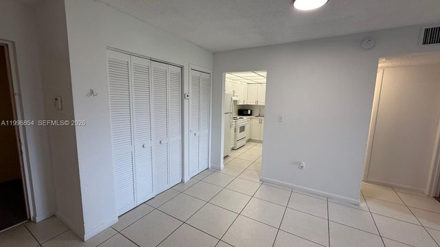 17530 NW 68th Ave C3010, Hialeah, FL 33015
