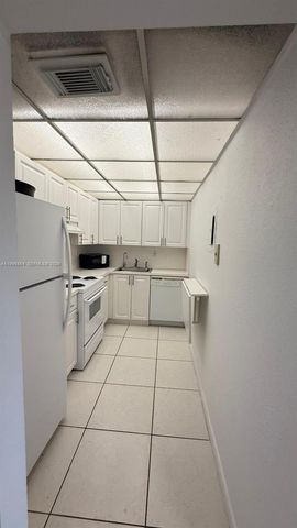 17530 NW 68th Ave C3010, Hialeah, FL 33015