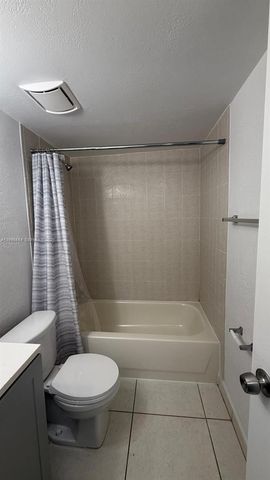 17530 NW 68th Ave C3010, Hialeah, FL 33015