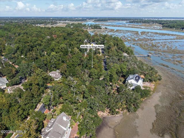 300 De La Gaye Point, Beaufort, SC 29902