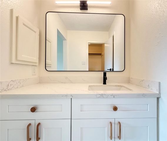 2533 Knoxville Drive, League City, TX 77573