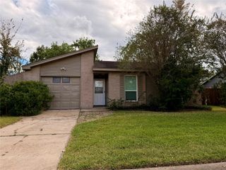 2533 Knoxville Drive, League City, TX 77573
