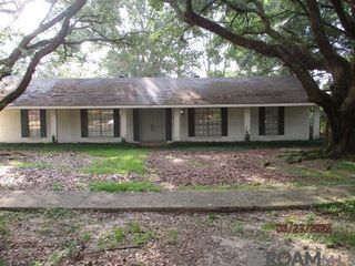 5722 Fennwood Dr, Zachary, LA 70791