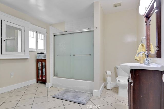 4020 Brighton, Los Angeles, CA 90062