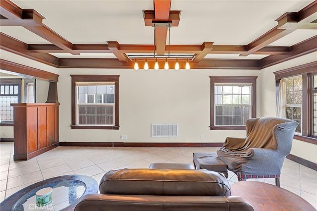 4020 Brighton, Los Angeles, CA 90062
