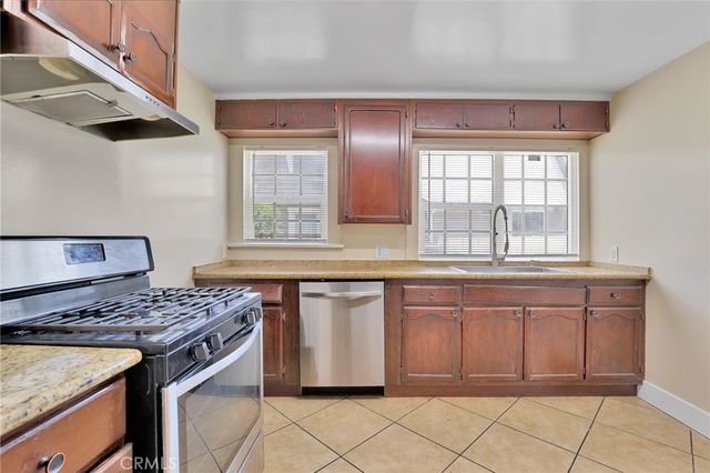 4020 Brighton, Los Angeles, CA 90062