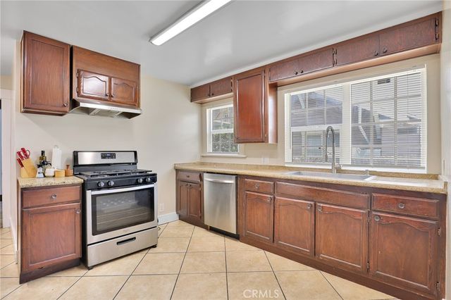 4020 Brighton, Los Angeles, CA 90062