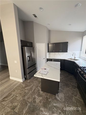 27817 Blaze, Menifee, CA 92585