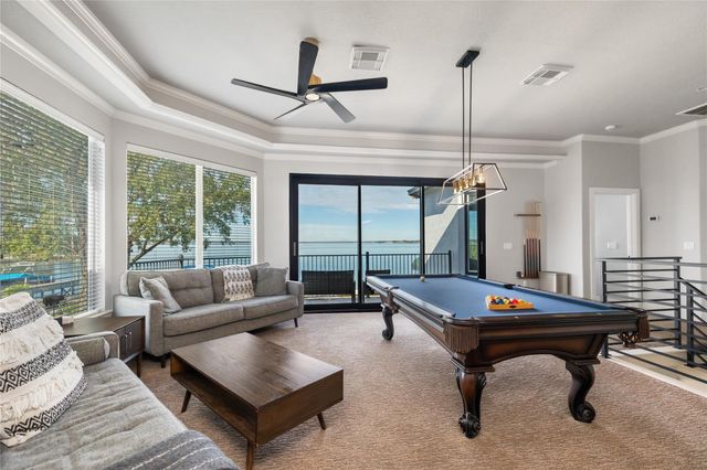 11706 Edgewater Court, Montgomery, TX 77356