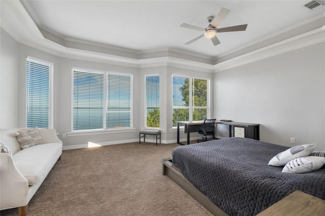 11706 Edgewater Court, Montgomery, TX 77356