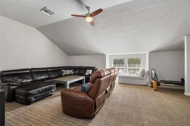 11706 Edgewater Court, Montgomery, TX 77356