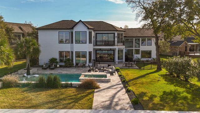 11706 Edgewater Court, Montgomery, TX 77356