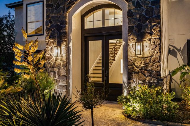 11706 Edgewater Court, Montgomery, TX 77356