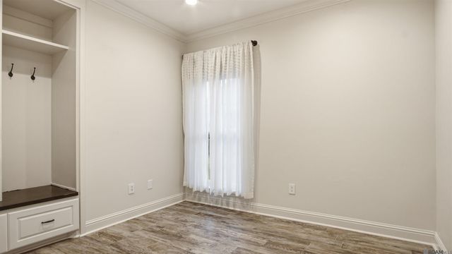 17628 Lake Vista Dr, Greenwell Springs, LA 70739