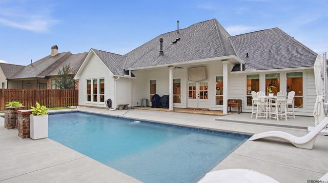 17628 Lake Vista Dr, Greenwell Springs, LA 70739