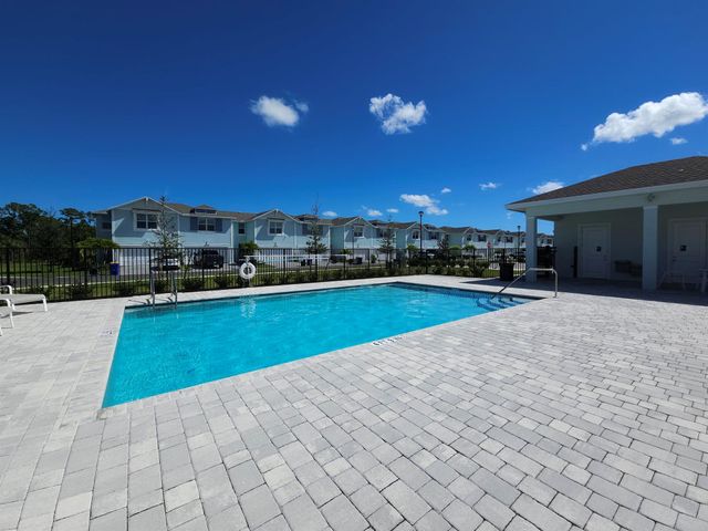 5731 SE Edgewater Circle, Stuart, FL 34997