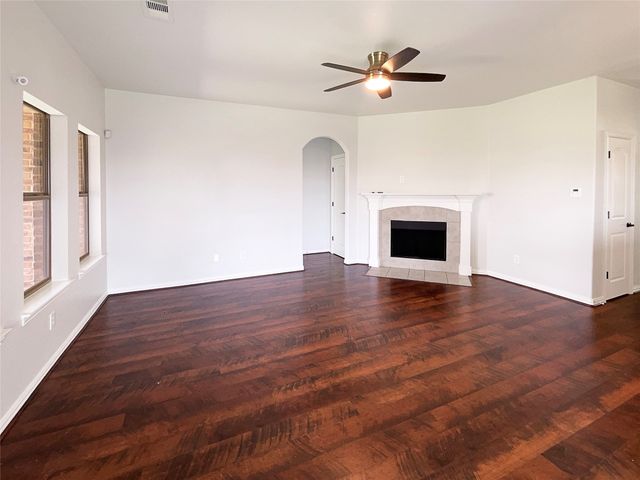 326 Orchard Place, Red Oak, TX 75154