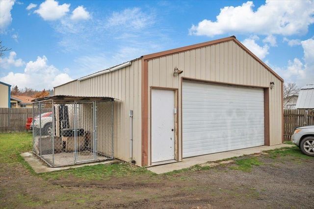 4111 E Montgomery Ave, Spokane, WA 99217