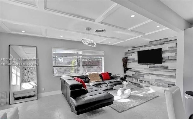 608 N 24th Ave 608, Hollywood, FL 33020