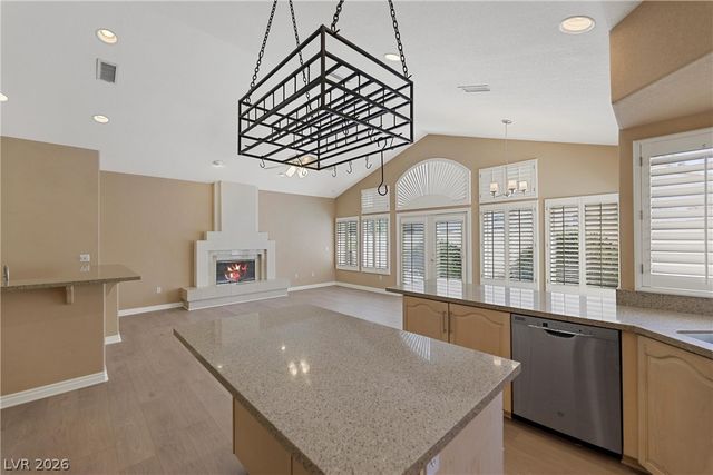 8133 HORIZON LAKE Drive, Las Vegas, NV 89128
