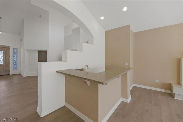 8133 HORIZON LAKE Drive, Las Vegas, NV 89128