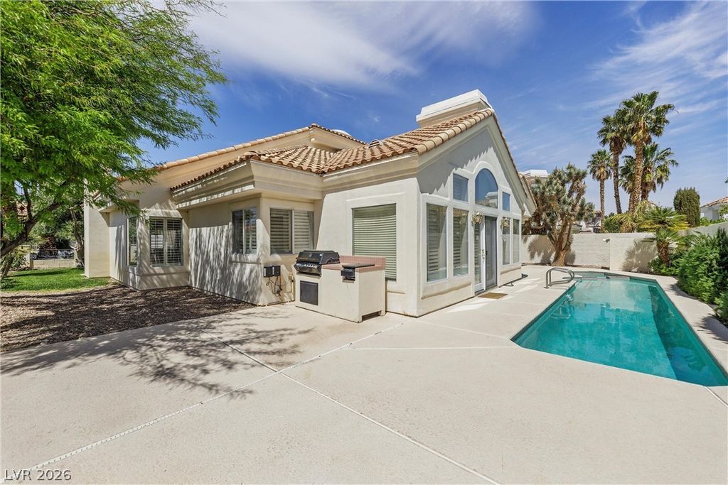 8133 HORIZON LAKE Drive, Las Vegas, NV 89128
