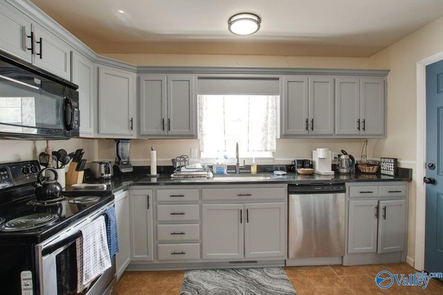 1702 Truman Avenue, Huntsville, AL 35801