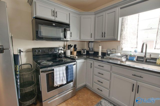 1702 Truman Avenue, Huntsville, AL 35801