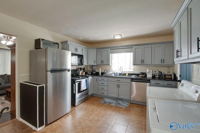 1702 Truman Avenue, Huntsville, AL 35801