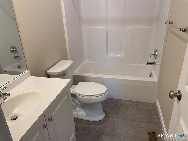 27 Tridell Drive 2, Southington, CT 06479