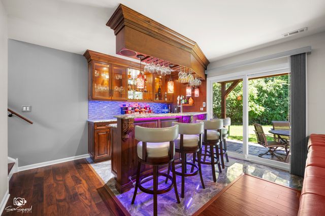 2605 Oxford Court, Darien, IL 60561